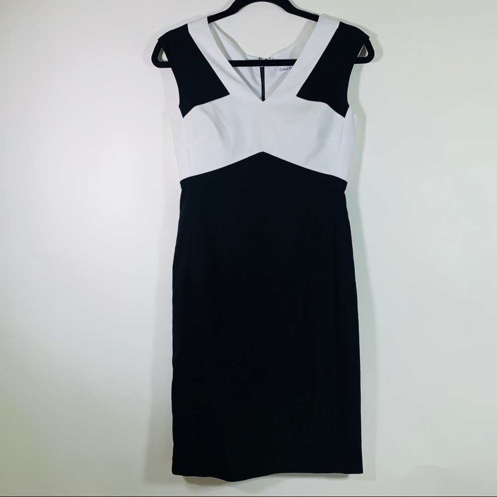 Calvin Klein Black White V-neck Sheath Dress